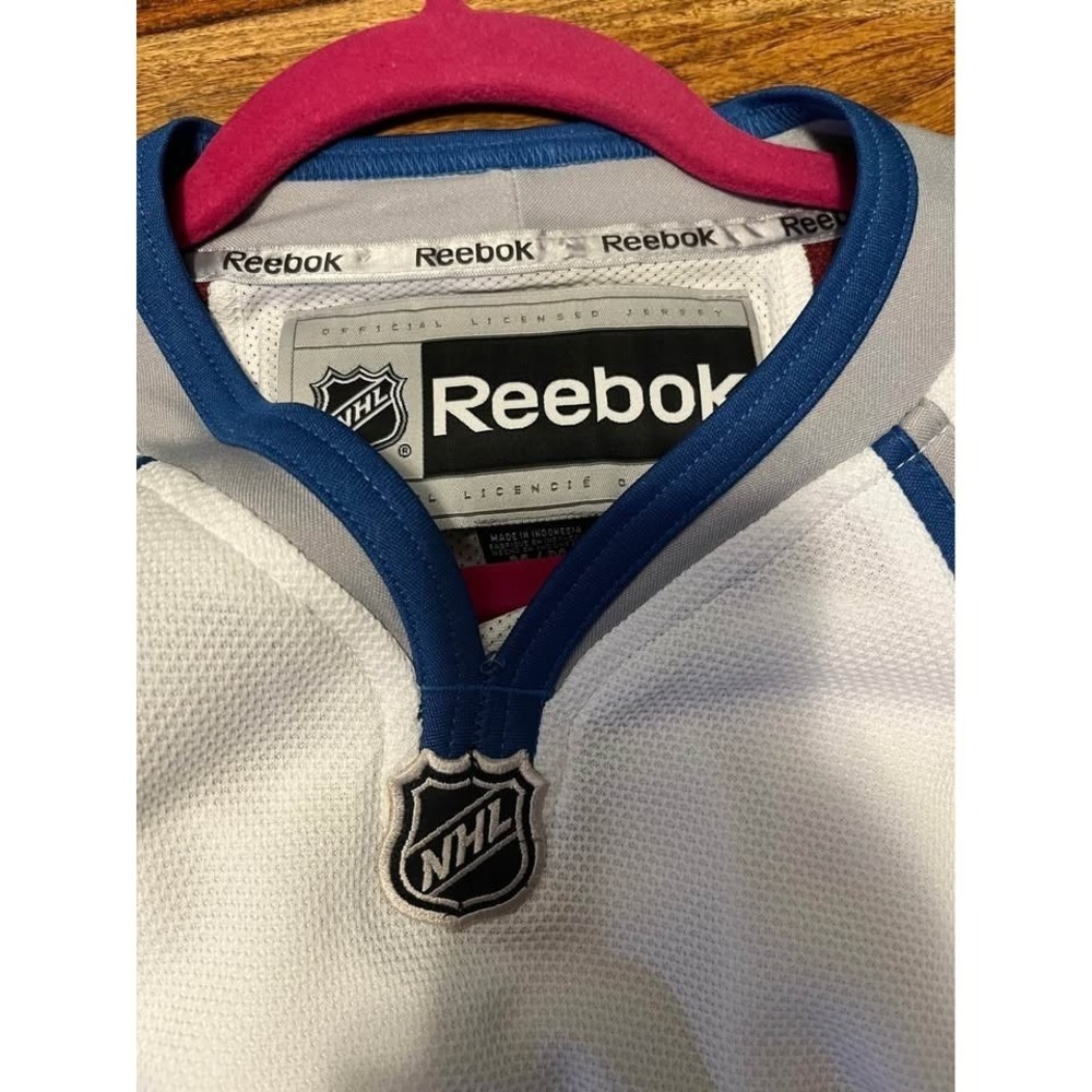 2010-11 Colorado Avalanche Team Signed Reebok Jersey 20+ Autographs NHL Medium - Picture 3 of 4